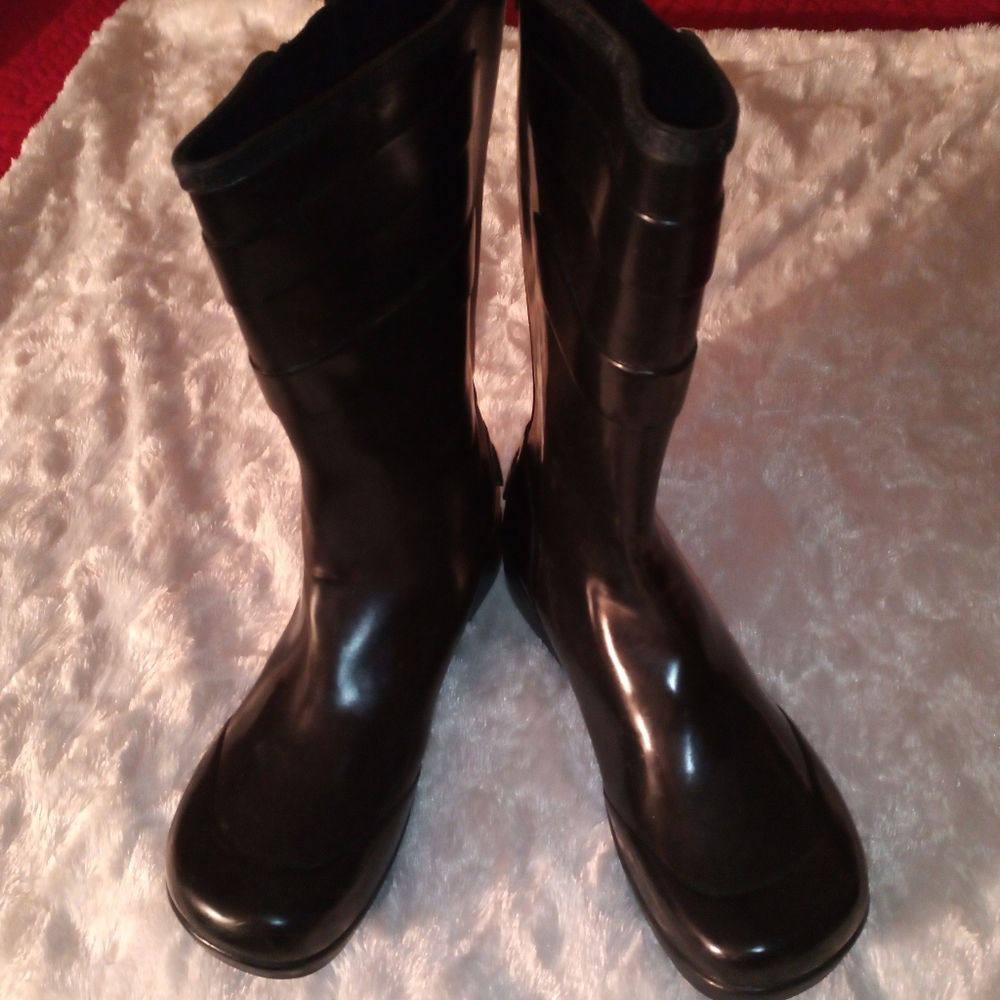 Sperry Topsiders, black rubber waterproof boots